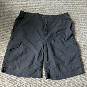 Men’s Columbia Hiking Shorts Size 36